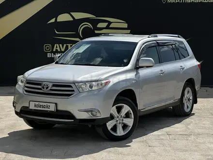 Toyota Highlander 2012 года за 12 250 000 тг. в Атырау