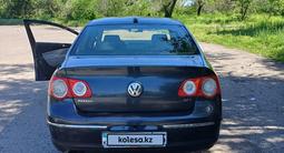 Volkswagen Passat 2007 года за 3 950 000 тг. в Алматы – фото 5