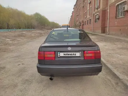 Volkswagen Passat 1995 года за 1 600 000 тг. в Кызылорда – фото 6