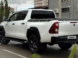 Toyota Hilux 2022 года за 20 200 000 тг. в Актобе – фото 3
