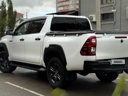 Toyota Hilux 2022 года за 20 200 000 тг. в Актобе – фото 3