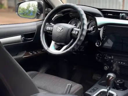 Toyota Hilux 2022 года за 20 200 000 тг. в Актобе – фото 9