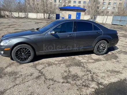 Mercedes-Benz S 500 2006 года за 7 000 000 тг. в Петропавловск – фото 5