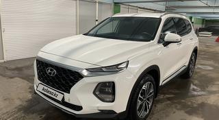 Hyundai Santa Fe 2019 года за 12 600 000 тг. в Астана