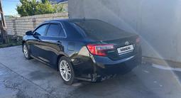 Toyota Camry 2012 года за 7 200 000 тг. в Атырау – фото 2