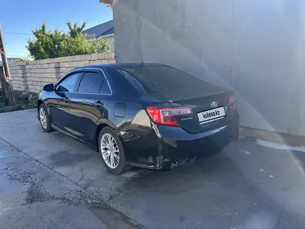 Toyota Camry 2012 года за 7 200 000 тг. в Атырау – фото 2