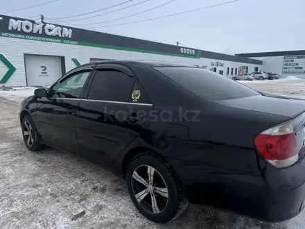 Toyota Camry 2005 года за 4 500 000 тг. в Актобе – фото 4