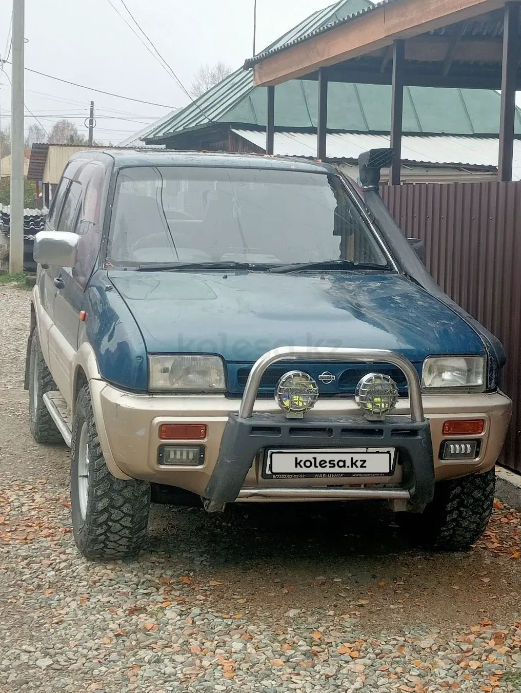 Ниссан Mistral, 1994