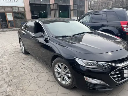 Chevrolet Malibu 2023 года за 12 200 000 тг. в Алматы – фото 6