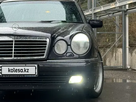 Mercedes-Benz E 430 1998 года за 4 000 000 тг. в Алматы – фото 8