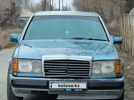 Mercedes-Benz E 230 1992 года за 800 000 тг. в Талдыкорган