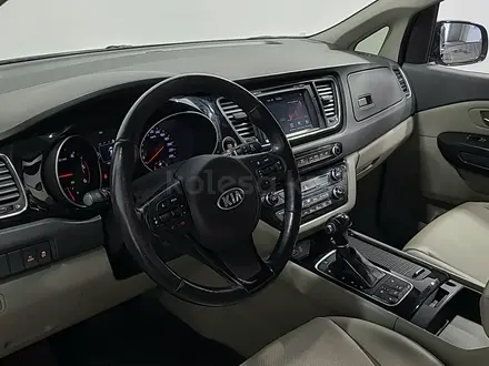 Kia Carnival 2014 года за 9 190 000 тг. в Алматы – фото 12