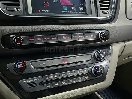 Kia Carnival 2014 года за 9 190 000 тг. в Алматы – фото 19