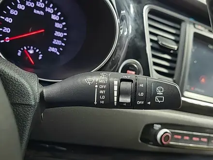Kia Carnival 2014 года за 9 190 000 тг. в Алматы – фото 23