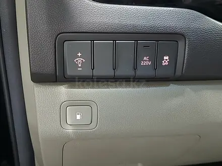 Kia Carnival 2014 года за 9 190 000 тг. в Алматы – фото 25