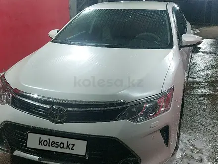 Toyota Camry 2017 года за 13 200 000 тг. в Уральск