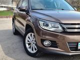 Volkswagen Tiguan 2015 года за 10 250 000 тг. в Алматы – фото 3