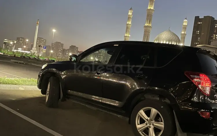 Toyota RAV4 2011 года за 6 500 000 тг. в Астана
