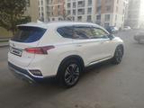 Hyundai Santa Fe 2020 года за 14 500 000 тг. в Алматы – фото 3