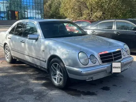 Mercedes-Benz E 230 1995 года за 2 700 000 тг. в Тараз – фото 9