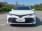 Toyota Camry 2018 года за 13 500 000 тг. в Шымкент