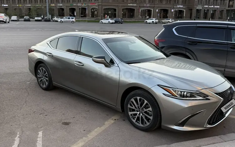 Lexus ES 200 2022 года за 19 000 000 тг. в Астана