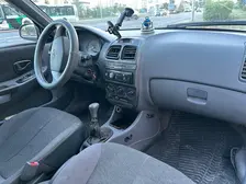 Hyundai Accent, 2001