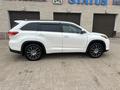 Toyota Highlander 2017 годаүшін18 700 000 тг. в Уральск – фото 6