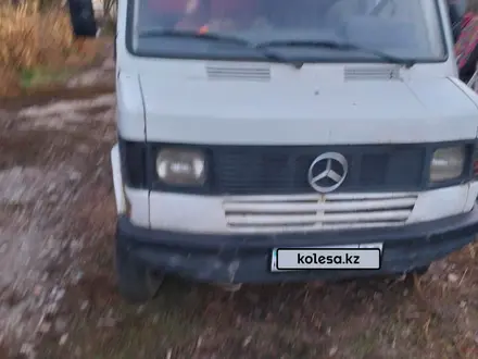 Mercedes-Benz  Sprinter 1982 года за 1 000 000 тг. в Тараз – фото 2