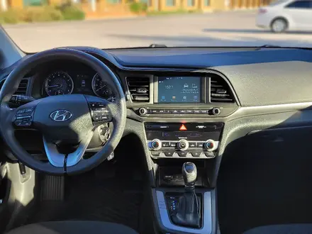 Hyundai Elantra 2019 года за 5 800 000 тг. в Актау – фото 10