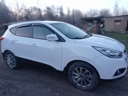 Hyundai Tucson 2013 года за 7 100 000 тг. в Семей – фото 2