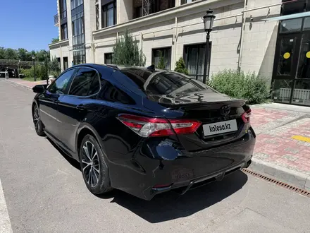 Toyota Camry 2019 года за 12 500 000 тг. в Алматы – фото 5