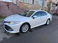 Toyota Camry 2021 годаfor15 800 000 тг. в Астана