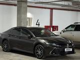 Toyota Camry 2023 года за 14 500 000 тг. в Костанай – фото 4