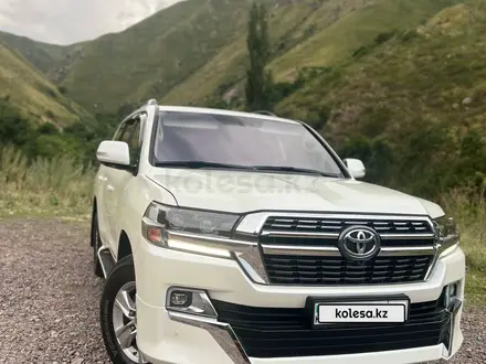 Toyota Land Cruiser 2018 года за 33 000 000 тг. в Алматы – фото 7