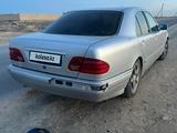 Mercedes-Benz E 280 1996 года за 1 800 000 тг. в Актау – фото 2