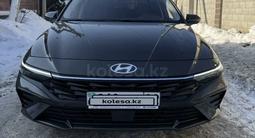 Hyundai Elantra 2024 годаfor9 400 000 тг. в Алматы