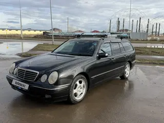 Mercedes-Benz E 240