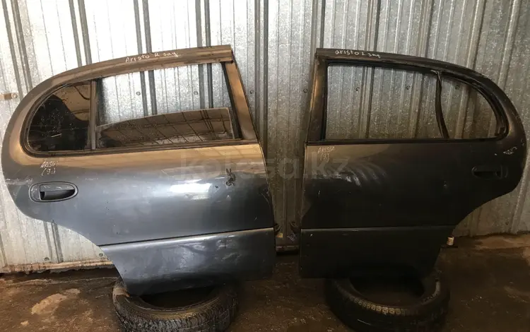 Задние двери за 10 000 тг. в Алматы