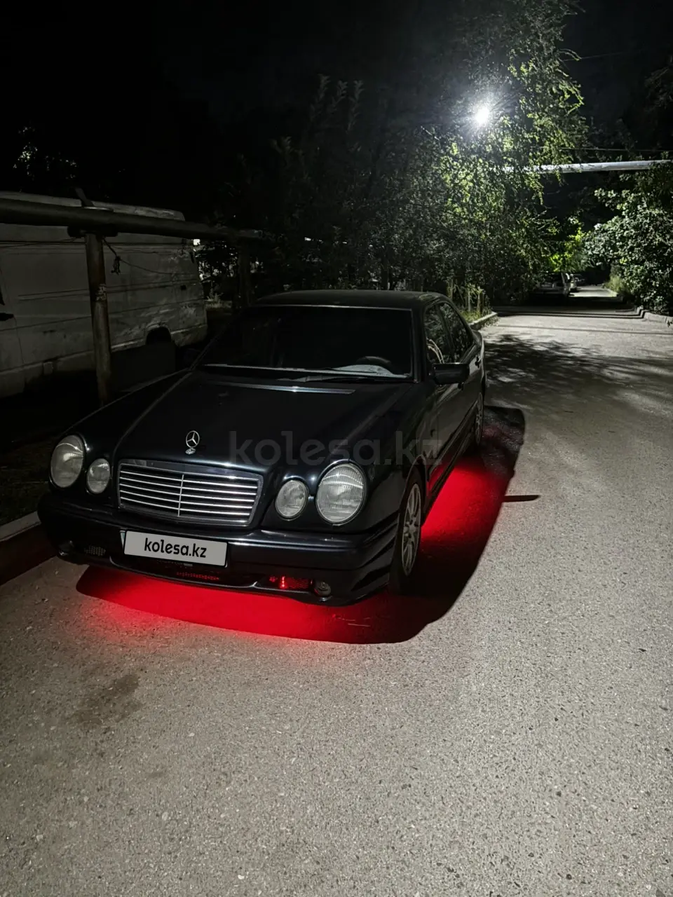 Mercedes-Benz E-Class, 1996