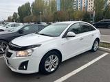 Chevrolet Cruze 2013 года за 3 750 000 тг. в Караганда – фото 2