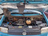 Volkswagen Multivan 1993 года за 3 250 000 тг. в Кокшетау – фото 2