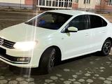 Volkswagen Polo 2015 года за 3 800 000 тг. в Уральск