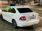 Volkswagen Polo 2015 года за 3 800 000 тг. в Уральск – фото 2