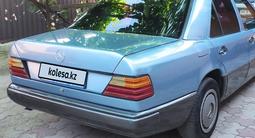 Mercedes-Benz E 230 1988 года за 1 300 000 тг. в Кулан – фото 4