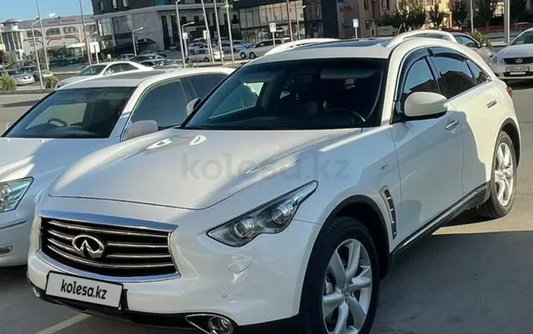 Infiniti QX70 2014 года за 15 000 000 тг. в Актау