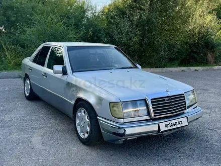 Mercedes-Benz E 280 1992 года за 990 000 тг. в Есик