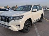 Toyota Land Cruiser Prado 2023 года за 41 000 000 тг. в Актау – фото 2