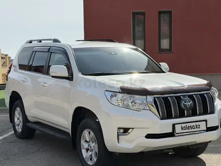 Toyota Land Cruiser Prado 2022 года за 25 000 000 тг. в Актау