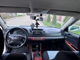 Toyota Camry 2003 года за 4 800 000 тг. в Алматы – фото 2